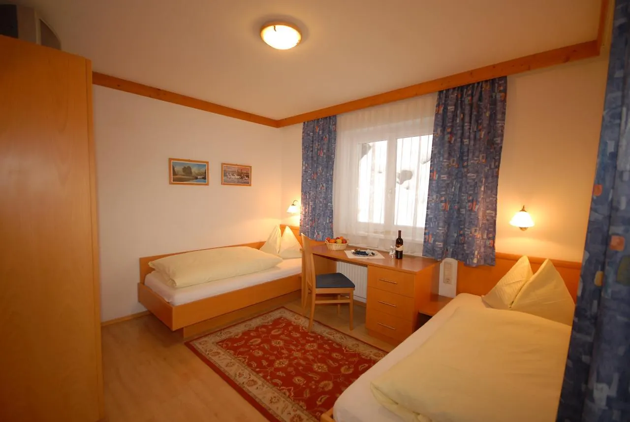 Jugendpension Müllauerhof Saalbach-Hinterglemm 0*,  Austria